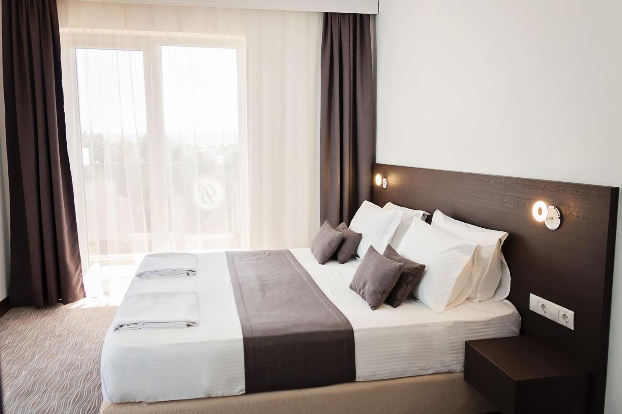 Bosphorus Hotel アレクシナツ エクステリア 写真