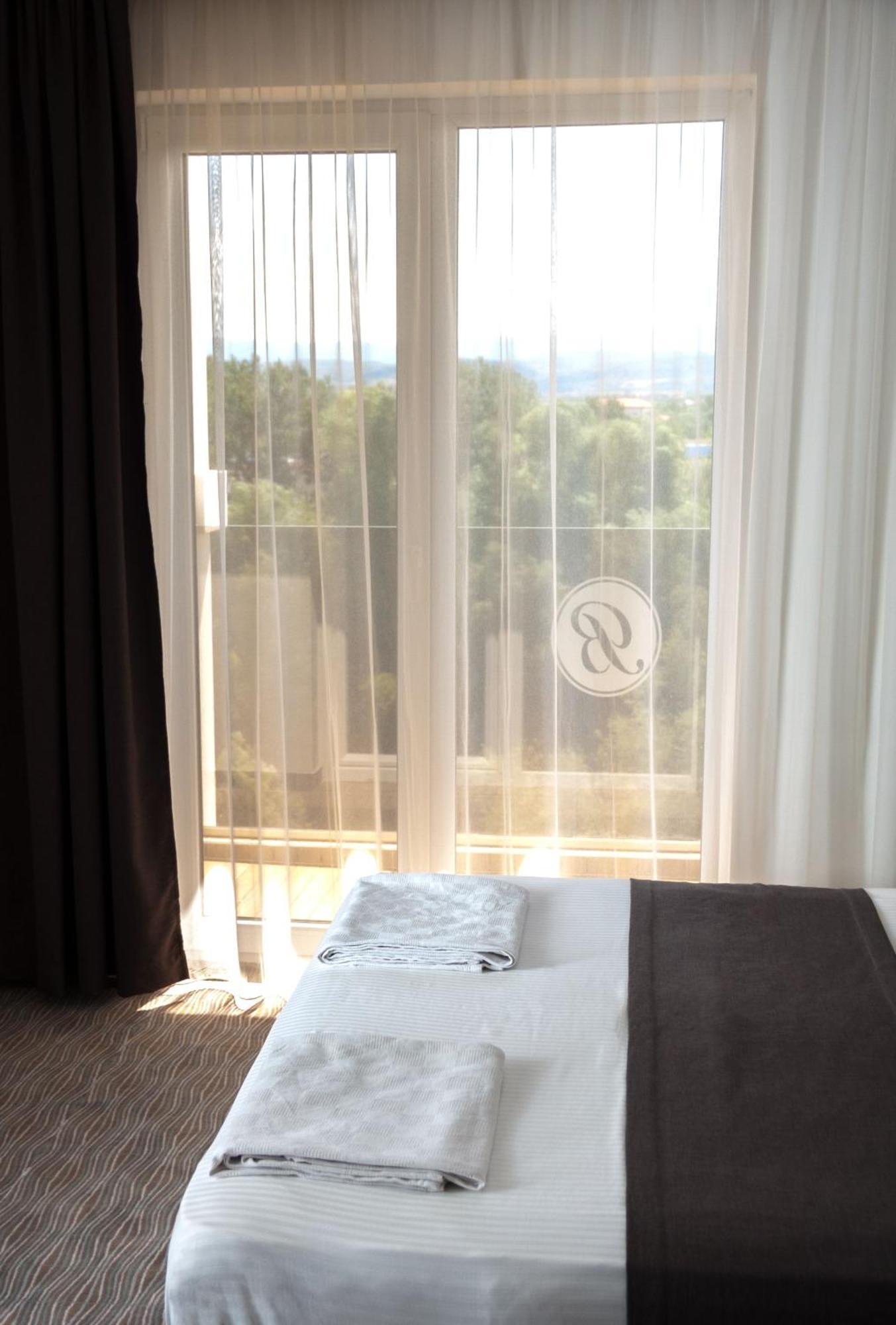Bosphorus Hotel アレクシナツ エクステリア 写真