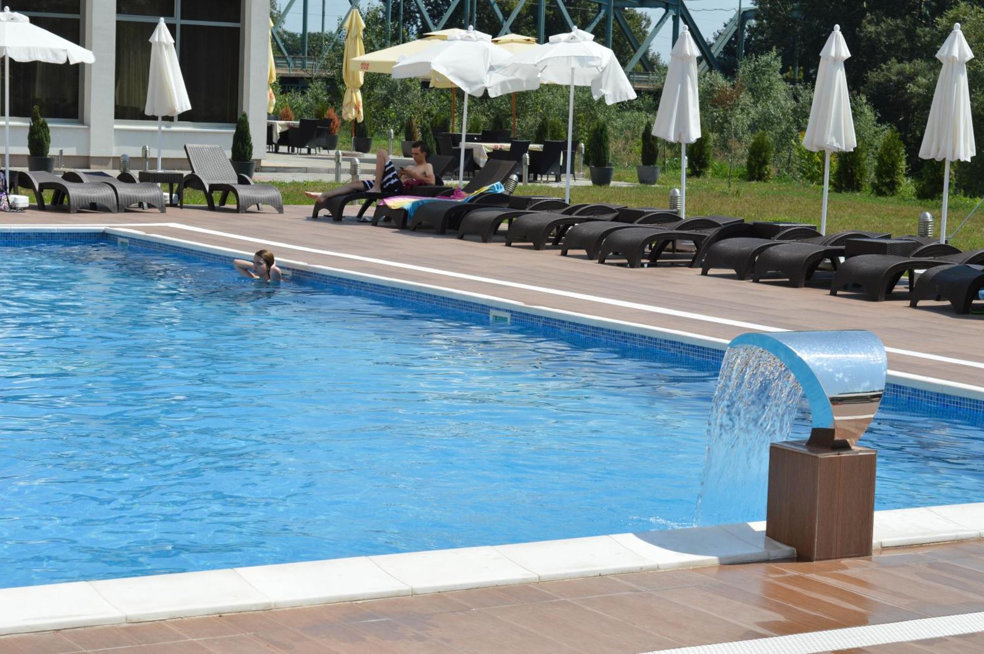 Bosphorus Hotel アレクシナツ エクステリア 写真